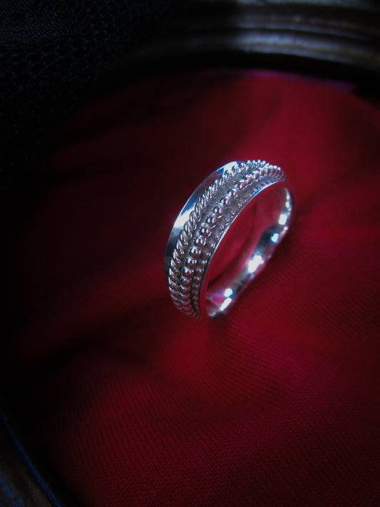 Anello Cassandra